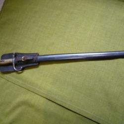 belle baionnette Chassepot, de prise?? compl&egrave;te avec son gousset