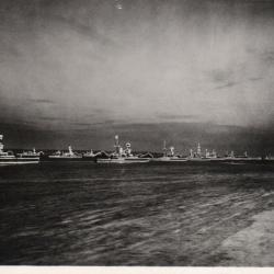 Carte postale "Tuck's Post Card" - Jubilee Naval Review -N&deg;8208