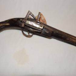 JOLI ANCIEN GRAND PISTOLET &agrave; PLATINE MIQUELET  - AFRIQUE DU NORD