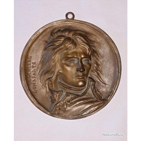 M�daille mural Napol�on BONAPARTE bronze sign� DAVID 1831