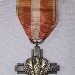 M&eacute;daille comm&eacute;morative Polonaise Bataille de LENINO 1943 WW2