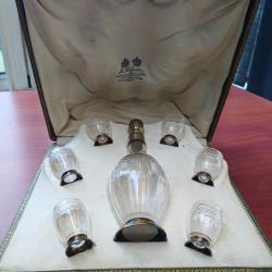 Rare tr&egrave;s ancien coffret &agrave; liqueur en cristal et argent massif Minerve 1er titre