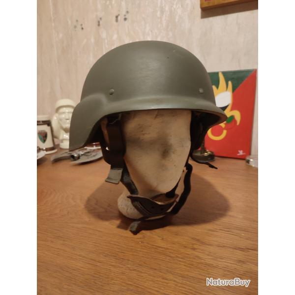 Casque l�gion �trang�re  kevlar