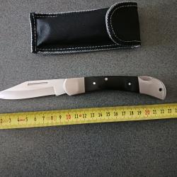 Couteau pliant &agrave; la mani&egrave;re des couteaux BUCK
