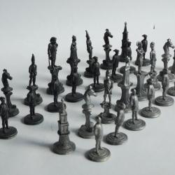 Jeu d'&eacute;checs allemand fonte spelter XIXe si&egrave;cle
