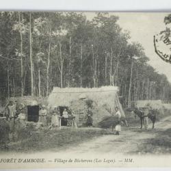 CPA Indre-et-Loire For&ecirc;t d'Amboise Village de B&ucirc;cherons Les loges