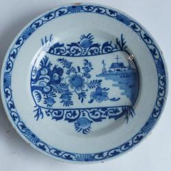 Assiette fa&iuml;ence Delft XVIIIe si&egrave;cle