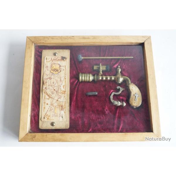Assemblage contemporain Giovanni GUIDA Artefact chasse aux cr�atures