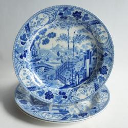 3 Assiettes fa&iuml;ence Wedgwood Palissade bleue 24 cm