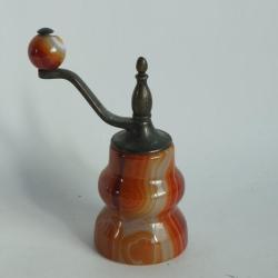 Moulin &agrave; poivre &agrave; manivelle agate