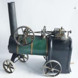 Ancienne Machine &agrave; vapeur Locomobile