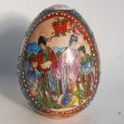 OEuf peint porcelaine Satsuma Japon