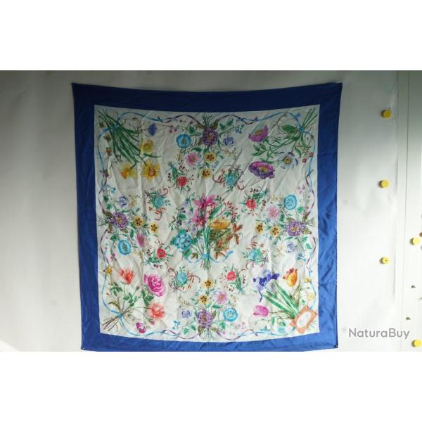 GUCCI Foulard soie V. Accornero Fleurs