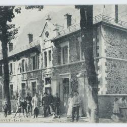 CPA France Is&egrave;re Dauphin&eacute; Gavet Les &eacute;coles