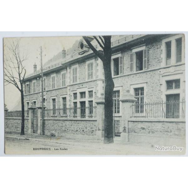 CPA Is�re Rioup�roux Les �coles