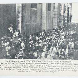 CPA Rh&ocirc;ne Fourvi&egrave;res D&eacute;but de la procession