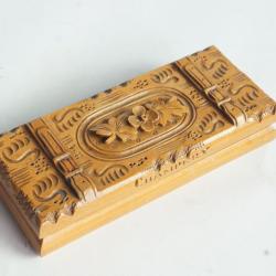Boite &agrave; timbres bois sculpt&eacute; Art populaire Champ&eacute;ry Suisse