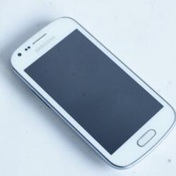 T&eacute;l&eacute;phone portable Samsung Galaxy Trend GT-S7560