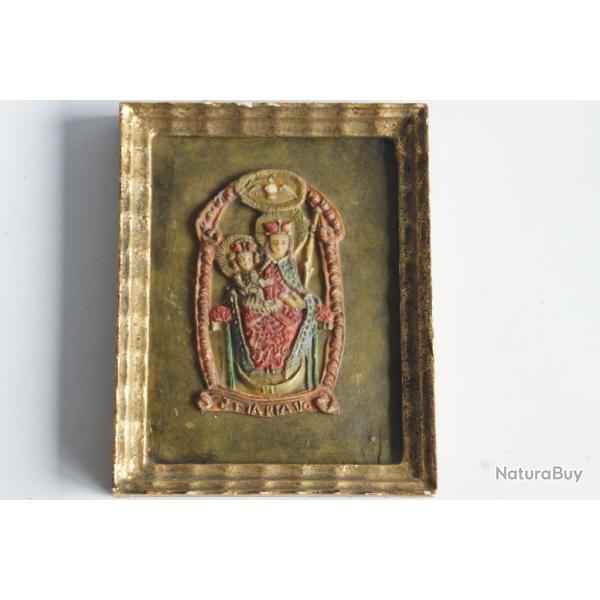 Bas-relief en cire Vierge � l'enfant
