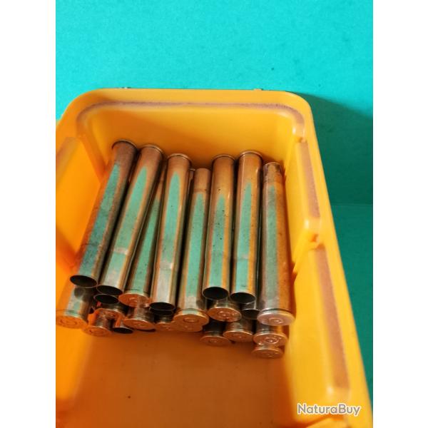 LOT DE 28 DOUILLES  CAL.9,3X74 TIREES 1 FOIS  .