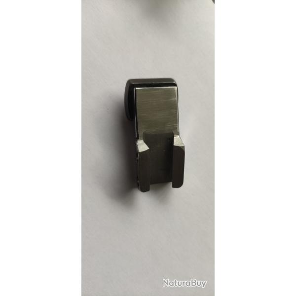 PIED AVANT A CROCHETS AVEC EMBASE, POUR RAIL DE 14 MM