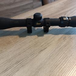 Lunette BSA Deerhunter 3-9x32 en parfait &eacute;tat de fonctionnement.