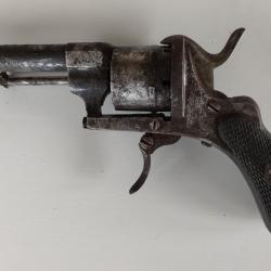 Revolver &agrave; broche type Lefaucheux, 7mm, fabrication EIBAR ESPAGNE.