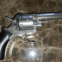 Revolver nickel&eacute; bulldog calibre 7mm