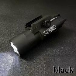 LAMPE TACTIQUE X300 ULTRA BLACK