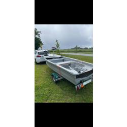Barque armor silurine 400