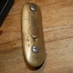 Plaque de couche en laiton avec ses vis de LEE ENFIELD n&deg;1 MK3 dit "nez de cochon"