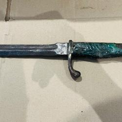 Ba&iuml;onnette allemande ancienne type 98/05 WW1 Solingen + figurine offerte