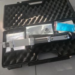 Vends lunette de chasse Endeavor 65HXD VANGUARD. Plus pied et malette.