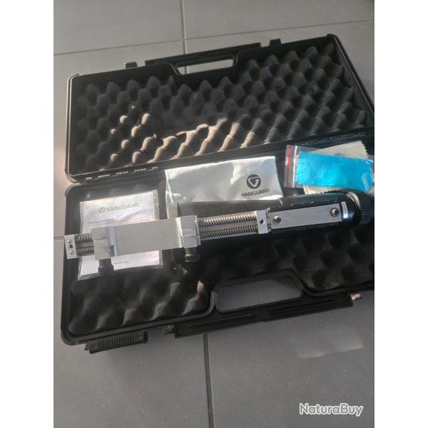 Vends lunette de chasse Endeavor 65HXD VANGUARD. Plus pied et malette.