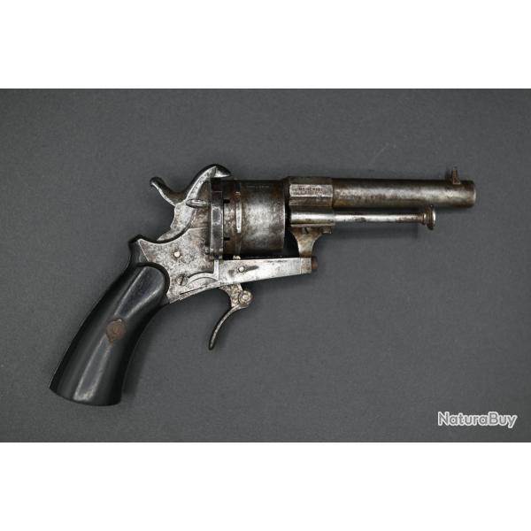 Revolver type Lefaucheux cal. 7mm � broches (A REPARER)