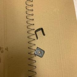 ressort et &eacute;l&eacute;vateur chargeur uzi