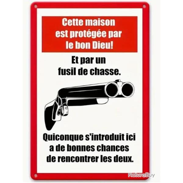 Panneau de protection Rouge - Prot�g�e par le bon dieu et par un fusil de chasse - Liv. gratuite (1)