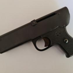 AKAH 5 pistolet a "plomb"4.5mm.NON FONCTIONNEL..pour collection.