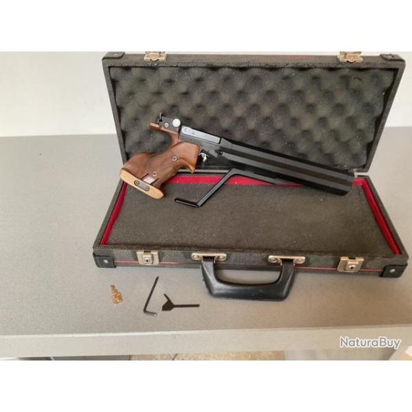 Pistolet de comp�tition  Feinwerkbau  LP 100 droitier 4.5