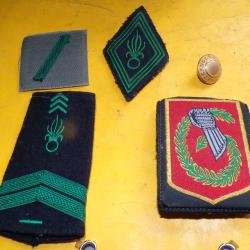 LEGION : LOT DE TISSUS DE LA LEGION ETRANGERE  ,BON ETAT VOIR PHOTOS . POUR TOUT RENSEIGNEMENT ME C