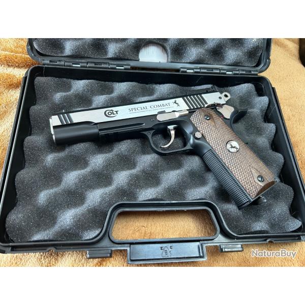 Colt 1911 sp�cial combat CO2 3j 4,5 billes quasi neuf livr� en Mallette Umarex.