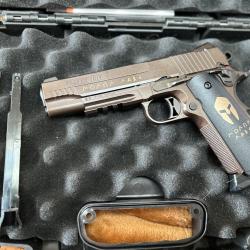 Colt 1911 Sig Sauer Spartan CO2 3j 4,5 billes 3 chargeurs .quasi neuf .Mallette Sig Sauer.