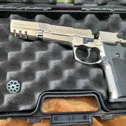 Walther CP88 Comp&eacute;tition.co2 4J quasi neuf . 2 chargeurs plombs mallette Umarex