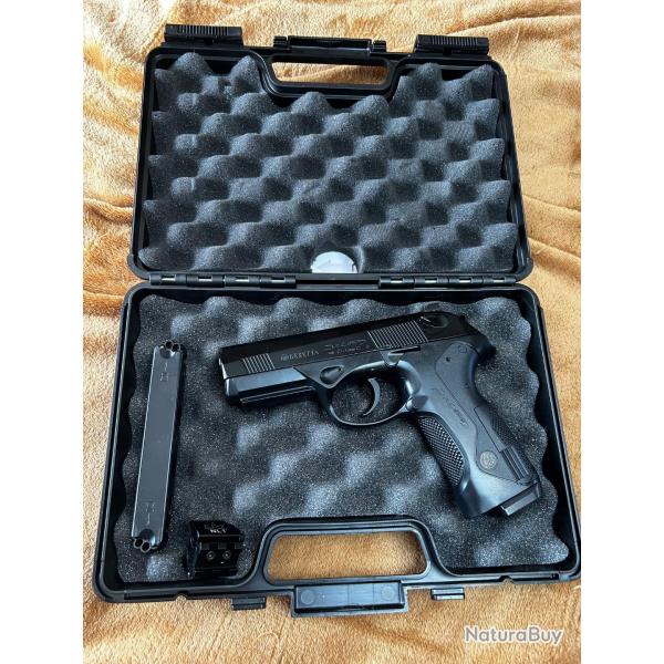 Beretta PX4 Storm .co2 3J quasi neuf . 2 chargeurs plombs ou bbs. mallette Umarex