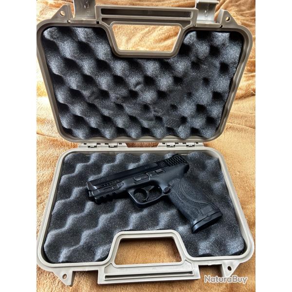 Smith&Wesson MP9 .co2 3J quasi neuf . 4,5 Billes . mallette rigide