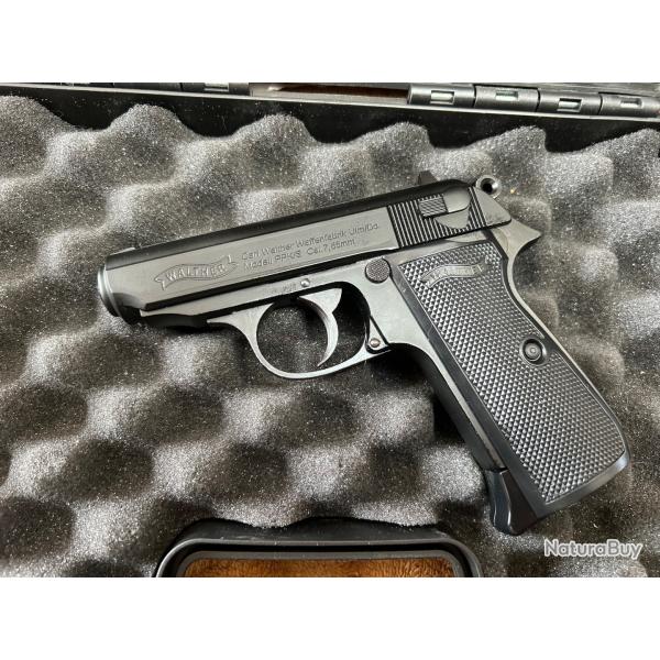 Walther PPK co2 quasi neuf . 4,5 Billes .  1 chargeur suppl�mentaire.mallette rigide Umarex.