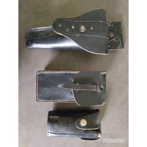 Lot accessoires  cuirs gendarmerie