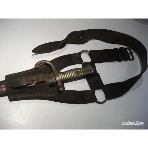 RARE BAIONNETTE CHASSEPOT ET SON PORTE BAIONNETTE EN CUIR