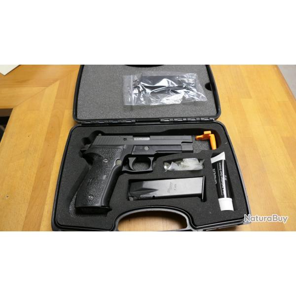 PISTOLET SIG SAUER P226  TAR   9X19