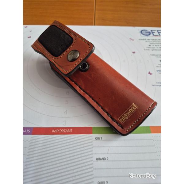 Etui cuir porte culasse